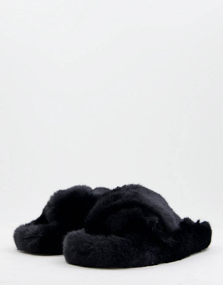 Loungeable cross over super fluffy slipper in black